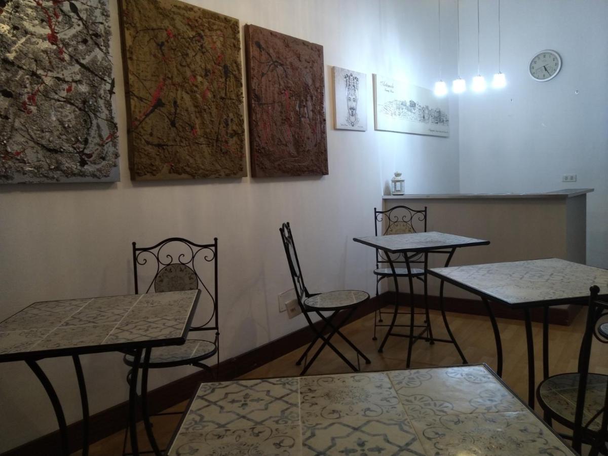 אגריג'נטו Artemide Rent Bedrooms מראה חיצוני תמונה