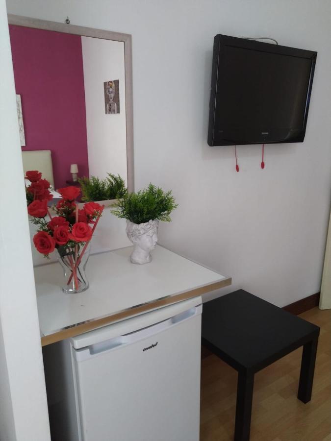 אגריג'נטו Artemide Rent Bedrooms מראה חיצוני תמונה
