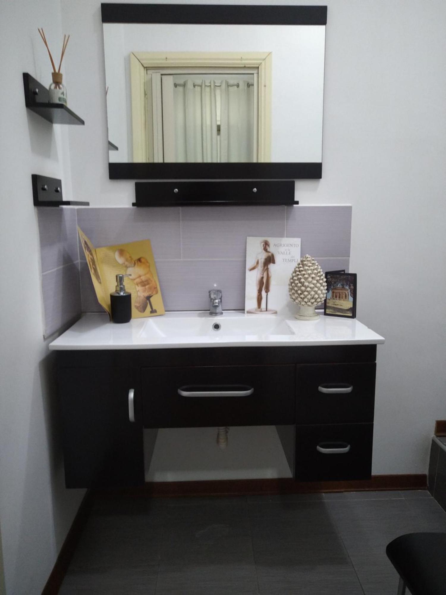 אגריג'נטו Artemide Rent Bedrooms מראה חיצוני תמונה