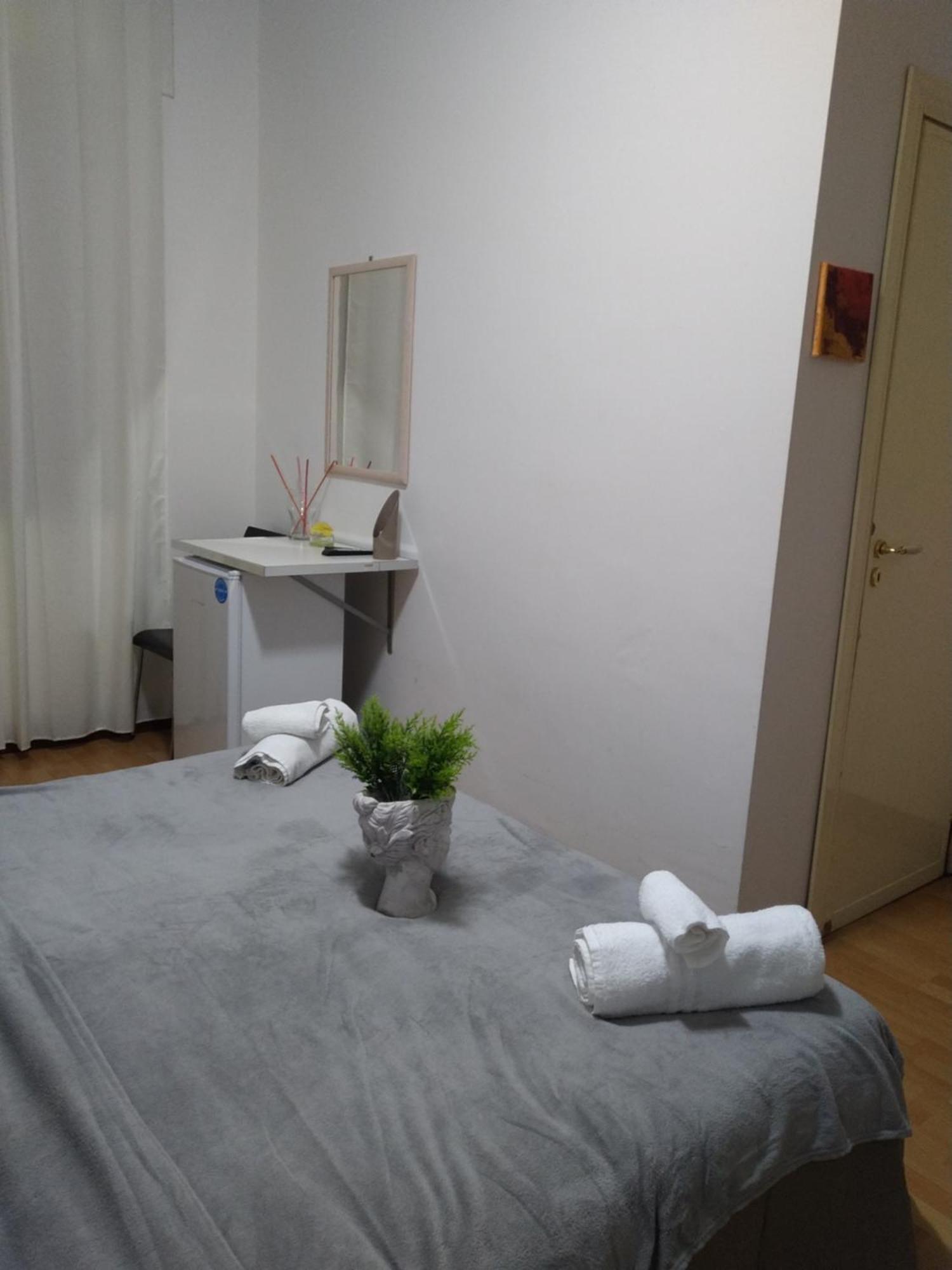 אגריג'נטו Artemide Rent Bedrooms מראה חיצוני תמונה