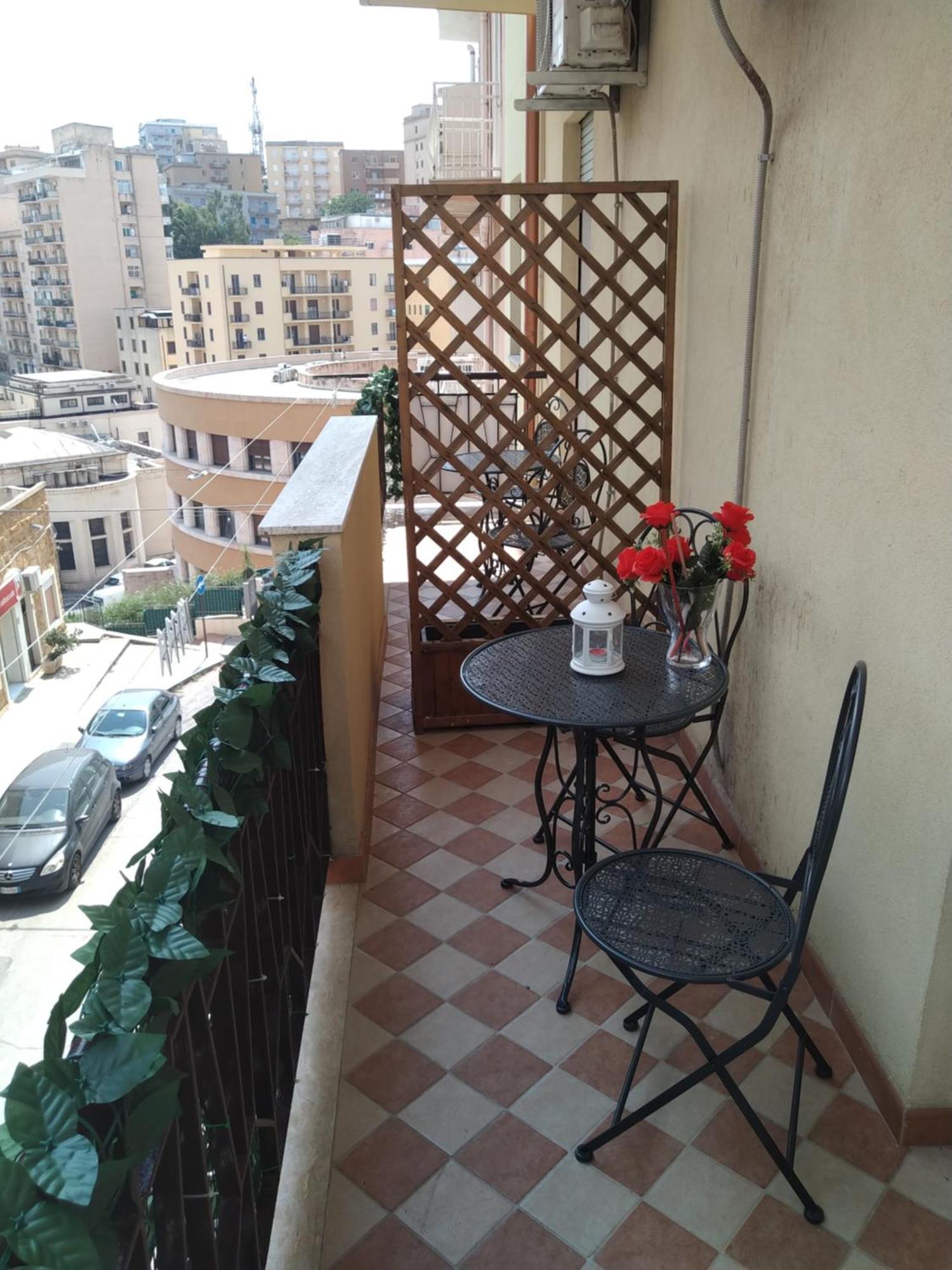 אגריג'נטו Artemide Rent Bedrooms מראה חיצוני תמונה